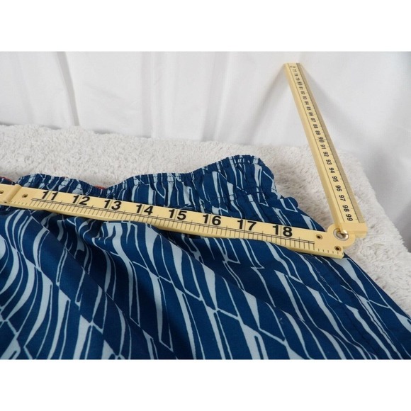 Land's End Men's Blue Geometric Polyester Swim Trunks Board Shorts Size L 36-38 - Picture 8 of 8